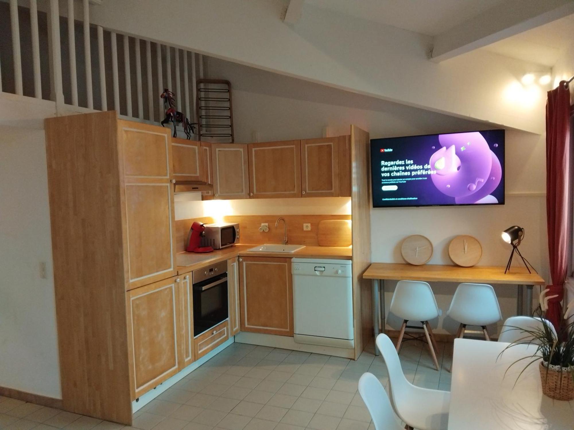 Apartment Les Flamants, 180 M De La